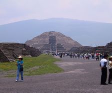 Sol- og månepyramiderne i Teotihucan